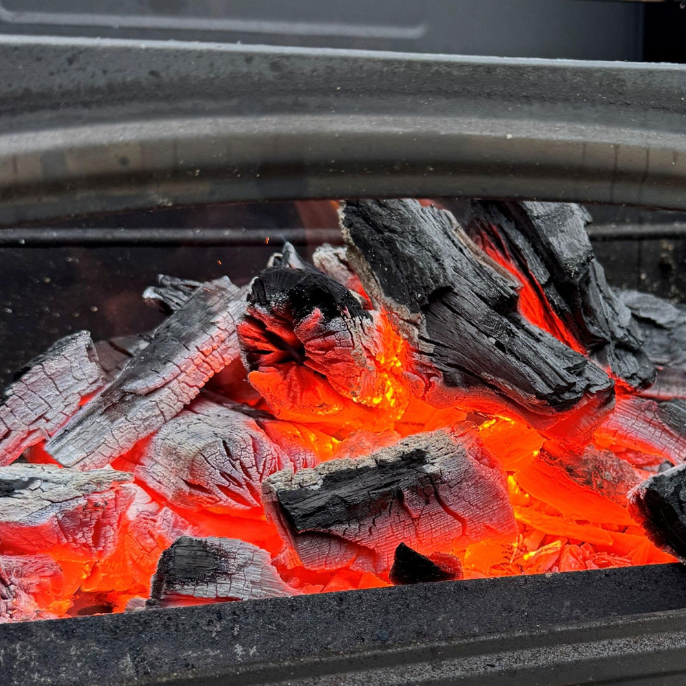 BIOGRILL® Premium Restaurant Grillholzkohle Buche 20 kg (10+10 kg Säcke) , Holzkohle für BBQ & Steakhaus – Grillkohle für Professionelles Grillen mit extragroßen Stücken 60–160 mm