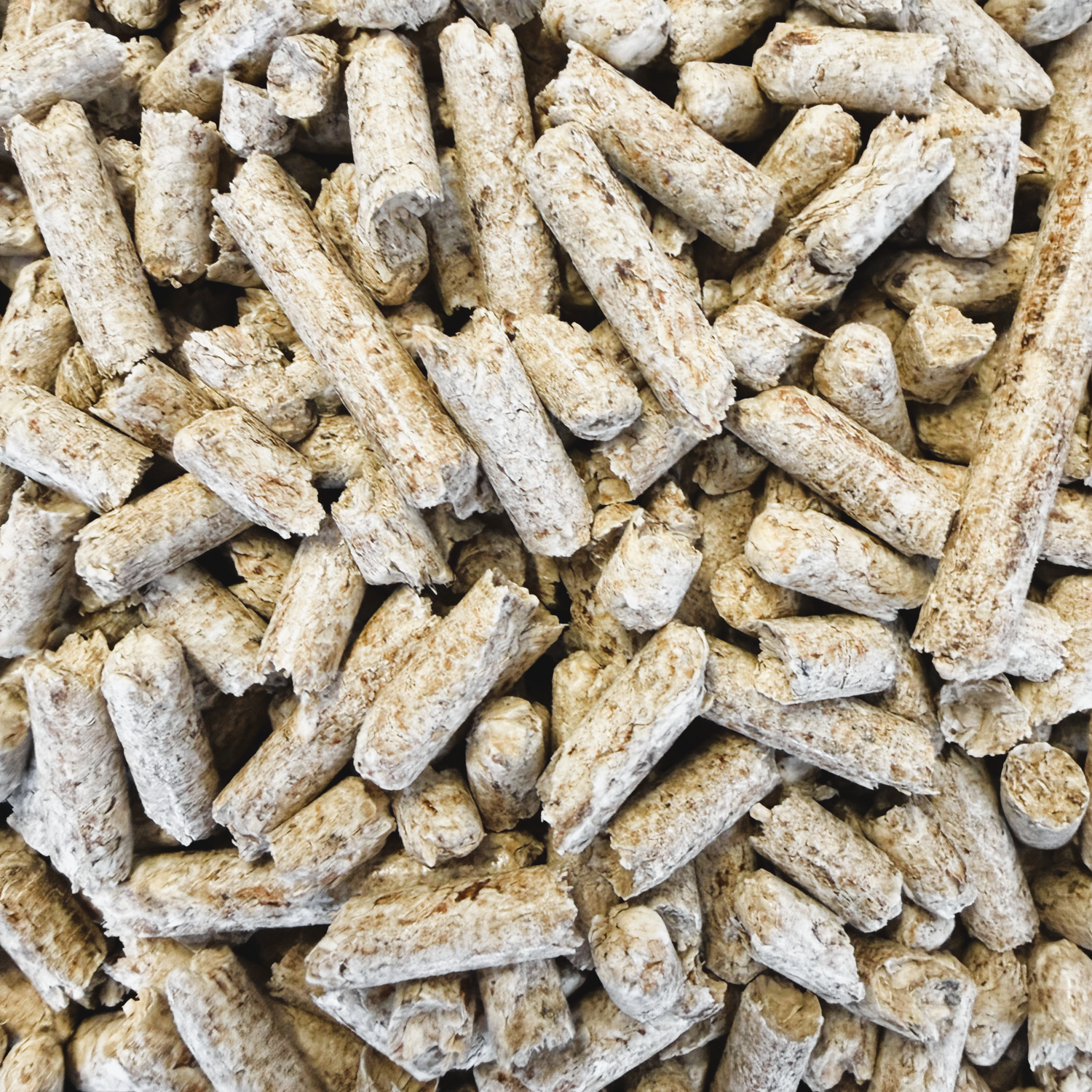 Denny BioAnimals® Kleintierstreu, Katzenstreu Holzpellets 30 kg (46 L) – 100% natürliche Einstreu für Katzen, Kaninchen, Hamster & Meerschweinchen – Staubfrei, Saugstark, Geruchsbindend, Öko Kiefernholz