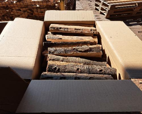 Brennholz Buche im Karton – Praktisch & sofort einsatzbereit